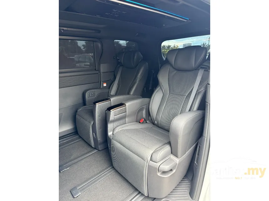 2024 Toyota Alphard Z 7-Seater MPV