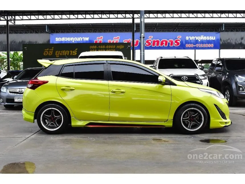 2018 Toyota YARIS E Hatchback