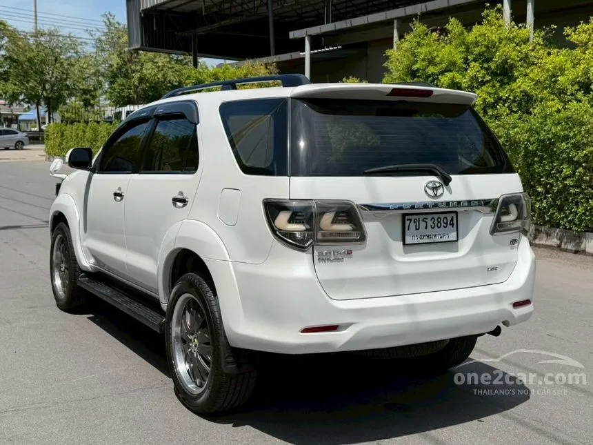 2012 Toyota FORTUNER V SUV