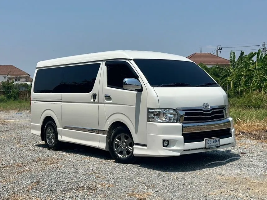 2018 Toyota VENTURY V Van