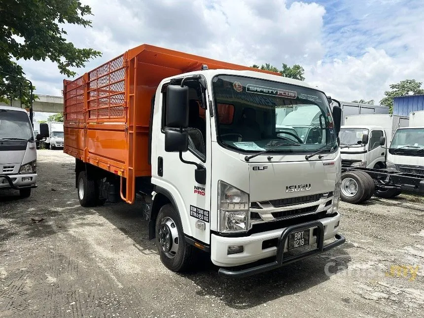 2023 Isuzu NPR Lorry