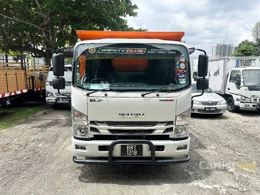 2023 Isuzu NPR Lorry