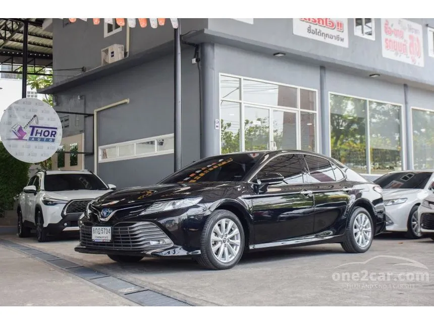 2019 Toyota Camry Hybrid Premium Sedan