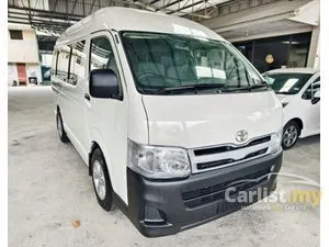 2011 Toyota Hiace 2.5 Window Van Van