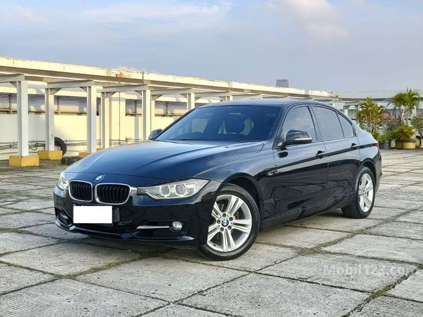 2014 BMW 320i Sport Sedan