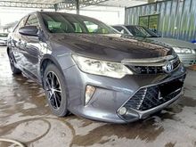 2015 Toyota Camry 2.5 Hybrid Sedan