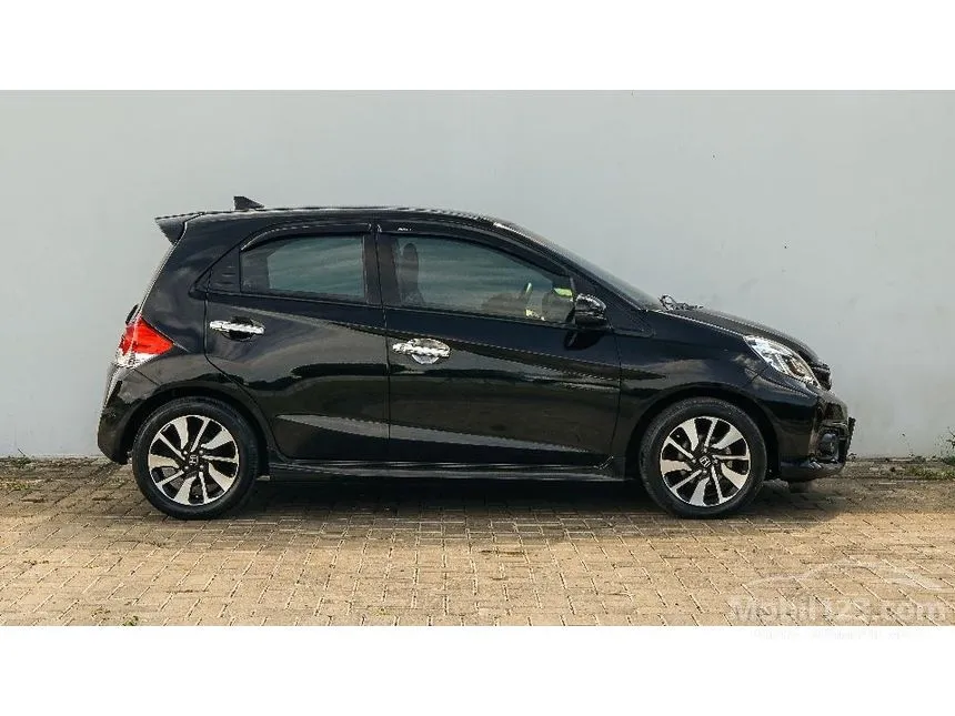 2017 Honda Brio RS Hatchback