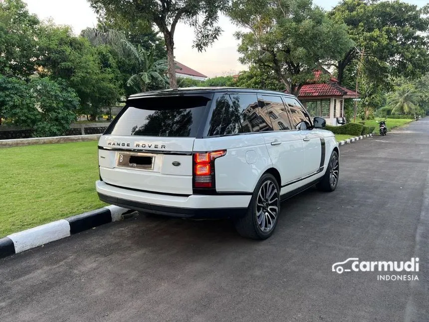 2014 Land Rover Range Rover Vogue SUV