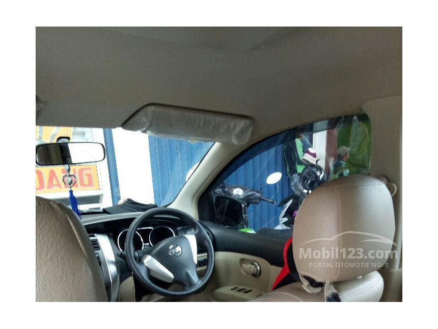 Jual Mobil Nissan Grand Livina 2014 SV 1.5 di Lampung Jual Mobil Nissan Grand Livina 2014 SV 1.5 di Lampung