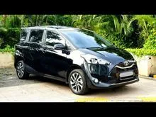 2021 Toyota Sienta 1.5 V MPV km 7rb !!