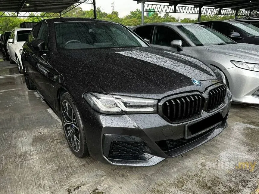 2021 BMW 530e M Sport Sedan