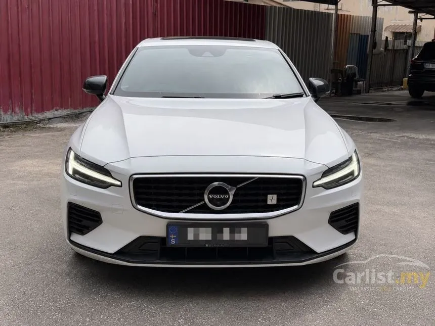 2020 Volvo S60 Recharge T8 R-Design Sedan