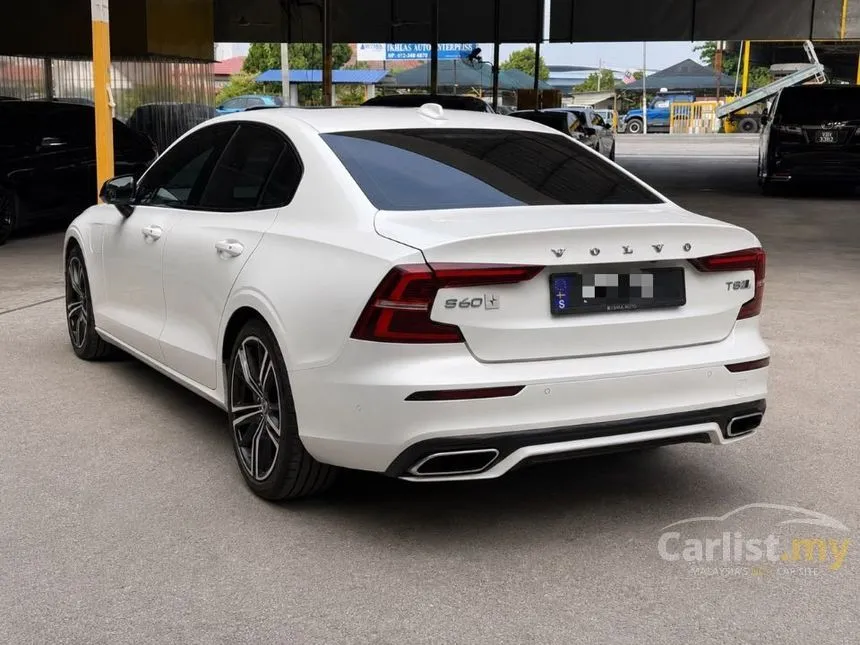 2020 Volvo S60 Recharge T8 R-Design Sedan