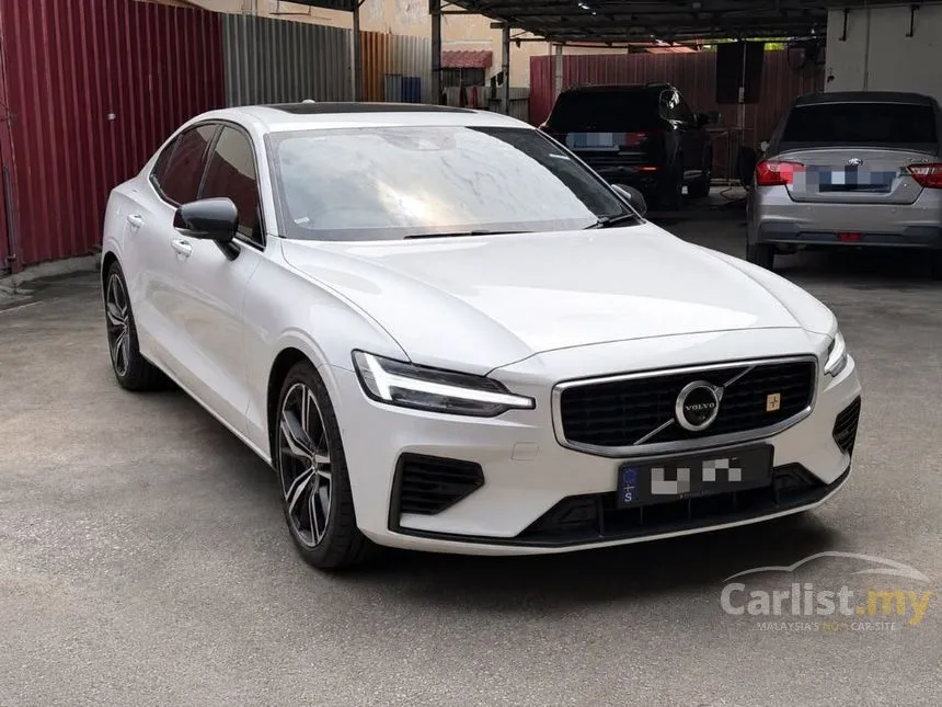 2020 Volvo S60 Recharge T8 R-Design Sedan
