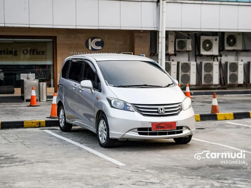 Jual Mobil Honda Freed 2009 1.5 1.5 di DKI Jakarta Automatic MPV Silver Rp 105.000.000
