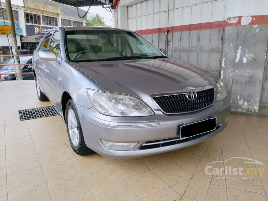 2004 Toyota Camry E Sedan