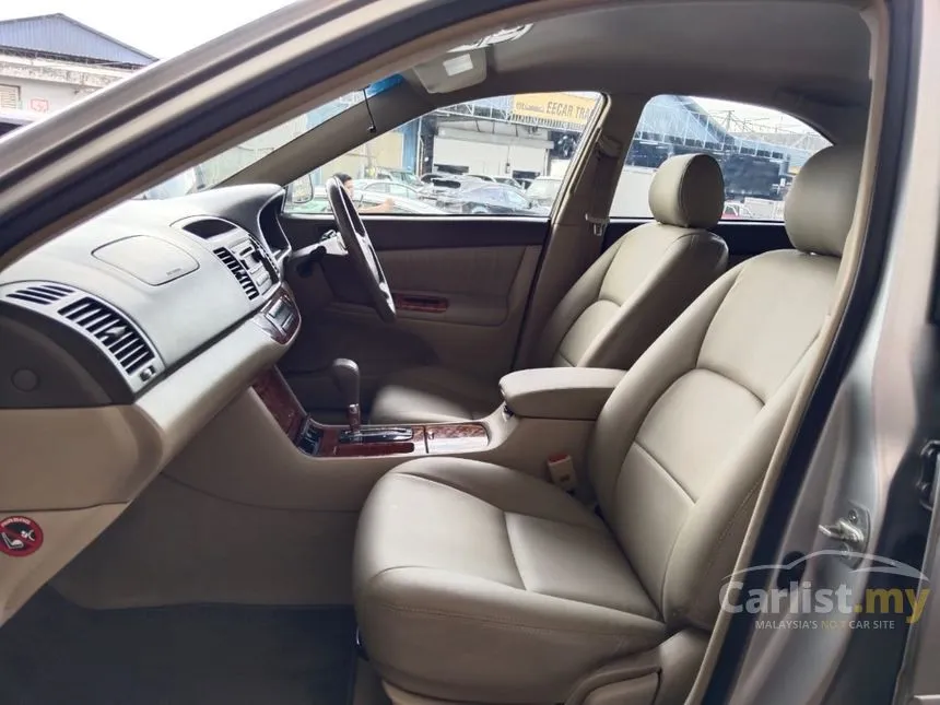 2004 Toyota Camry E Sedan