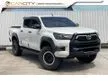 Used OTR PRICE 2017 Toyota Hilux 2.4 G Pickup Truck 5 YEARS WARRANTY LEATHER SEAT