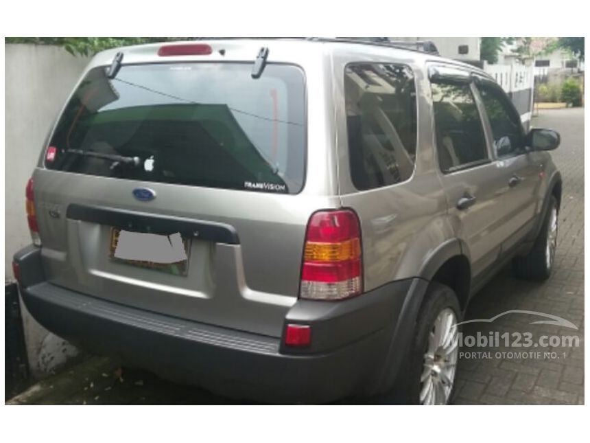 2003 Ford Escape XLT 4x2 SUV