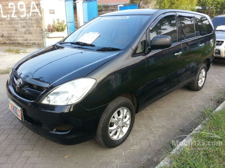 Jual Mobil Toyota Kijang Innova 2005 E 2 0 di Jawa Timur Jual Mobil Toyota Kijang Innova 2005 E 2 0 di Jawa Timur