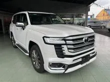 2023 Toyota Land Cruiser 3.5 ZX Petrol 7 Seater - Modellista Bodykit - HUD - BSM - 4CAM - JBL SOUND SYSTEM - SUNROOF - COOL BOX - REAR ENTERTAINMENT