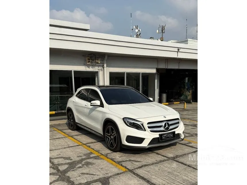 2015 Mercedes-Benz GLA200 Urban SUV