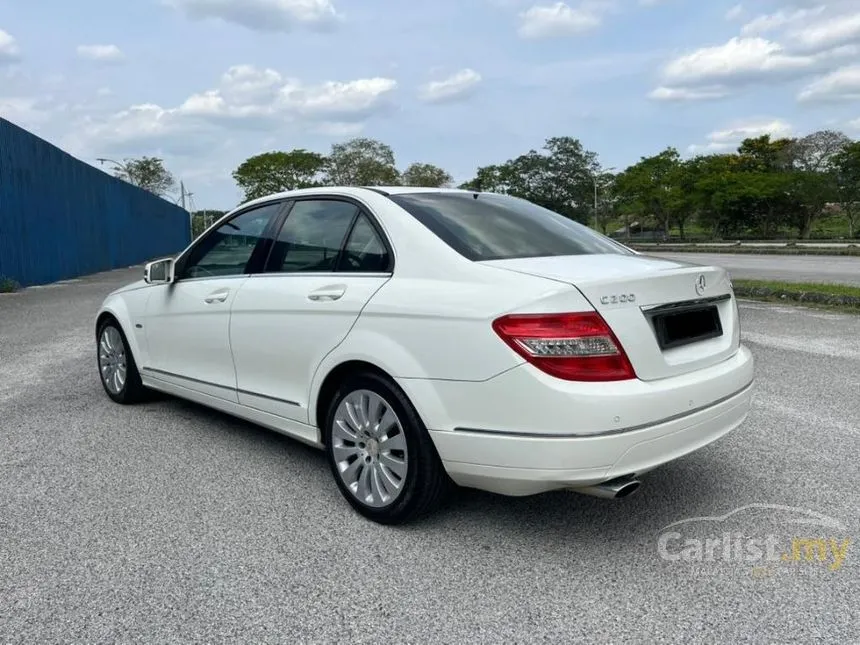 2011 Mercedes-Benz C200 Avantgarde CGI Sedan