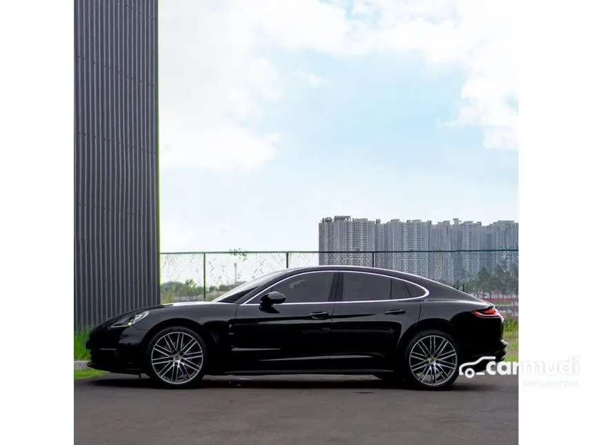 2017 Porsche Panamera 4S Hatchback