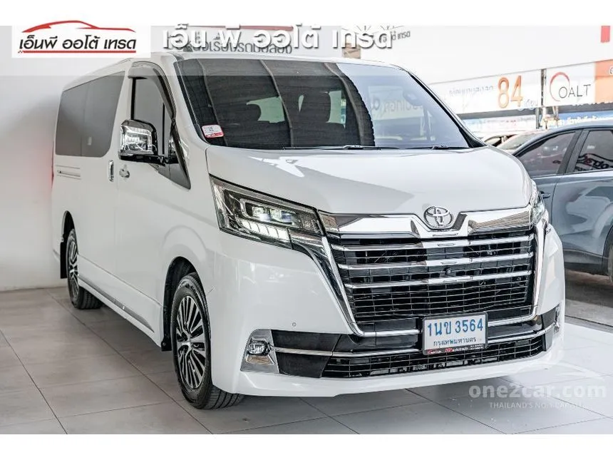 2020 Toyota Majesty Premium Van