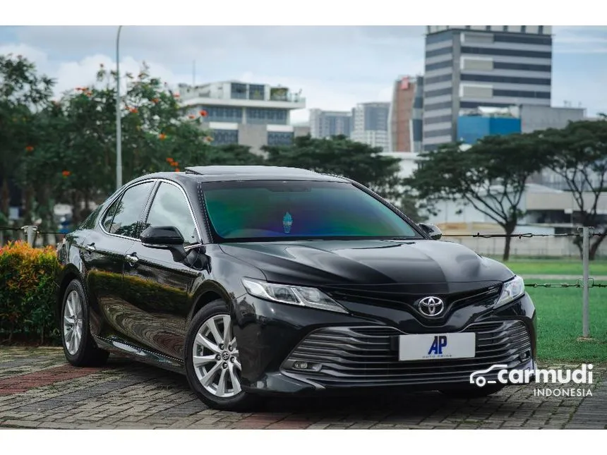 2019 Toyota Camry V Sedan