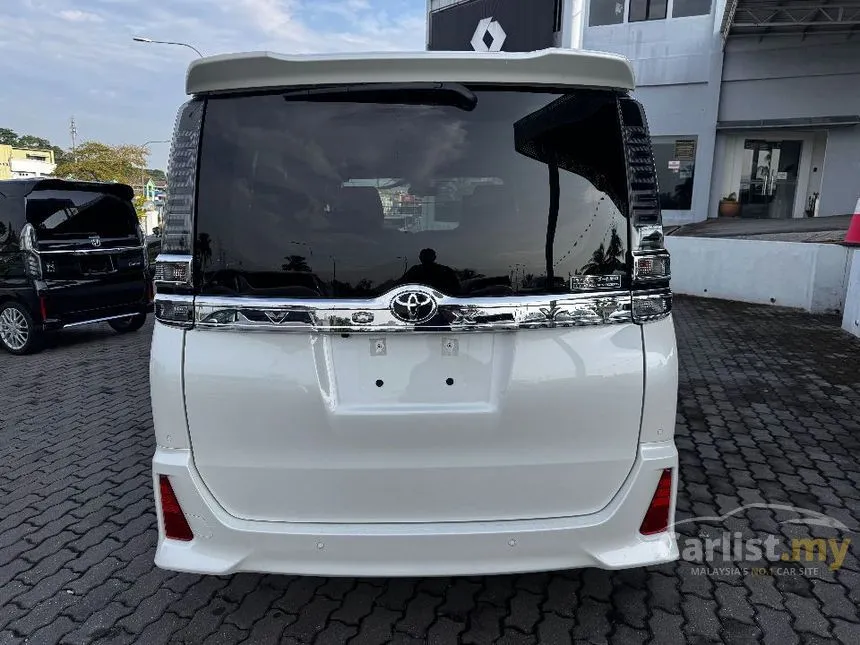 2021 Toyota Voxy ZS Kirameki III Edition MPV