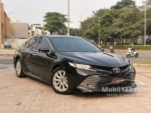 2021 Toyota Camry 2.5 V Sedan