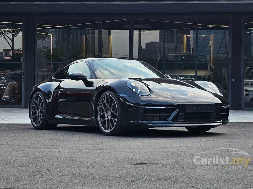 2022 Porsche 911 Carrera S Coupe