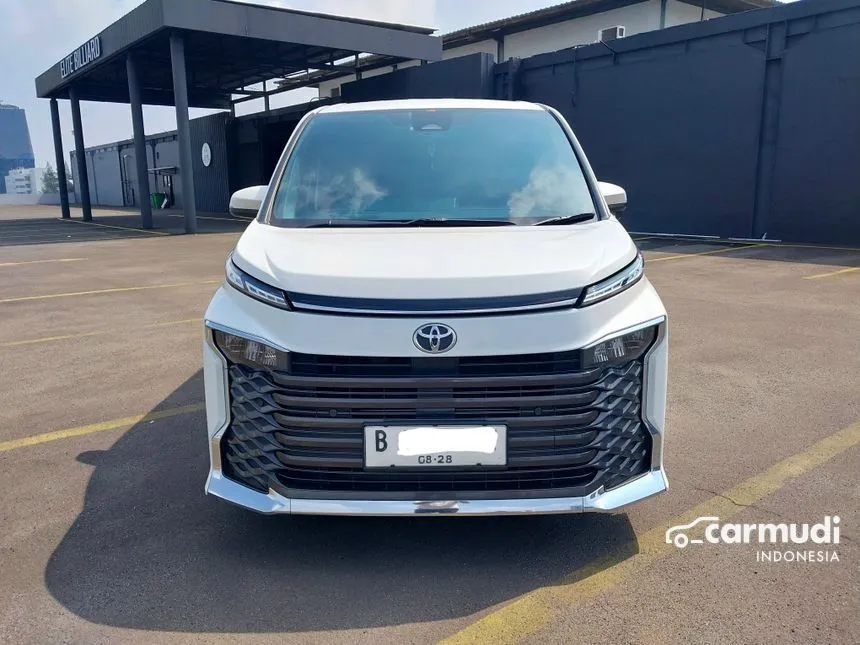 2023 Toyota Voxy Van Wagon