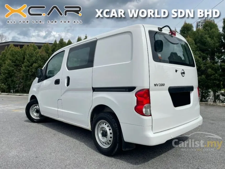 2020 Nissan NV200 Semi Panel Van
