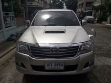 2012 Toyota Hilux Vigo 2.5 CHAMP DOUBLE CAB (ปี 11-15) E Pickup MT