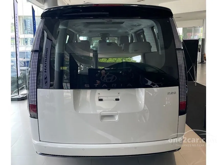 2024 Hyundai Staria Premium Van