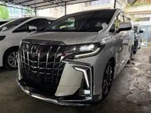 2021 Toyota Alphard 2.5 SC SUNROOF ,BSM ,DIM ,PILOT SEATS ,rREAR CAMERA ,APPLE CAR PLAY UNREG