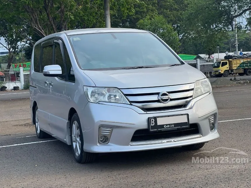Jual Mobil Nissan Serena 2013 Highway Star 2.0 di DKI Jakarta Automatic MPV Silver Rp 152.000.000