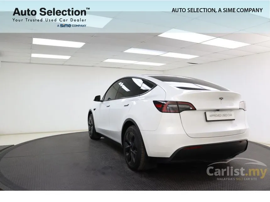 2025 TESLA Model Y Standard Range SUV