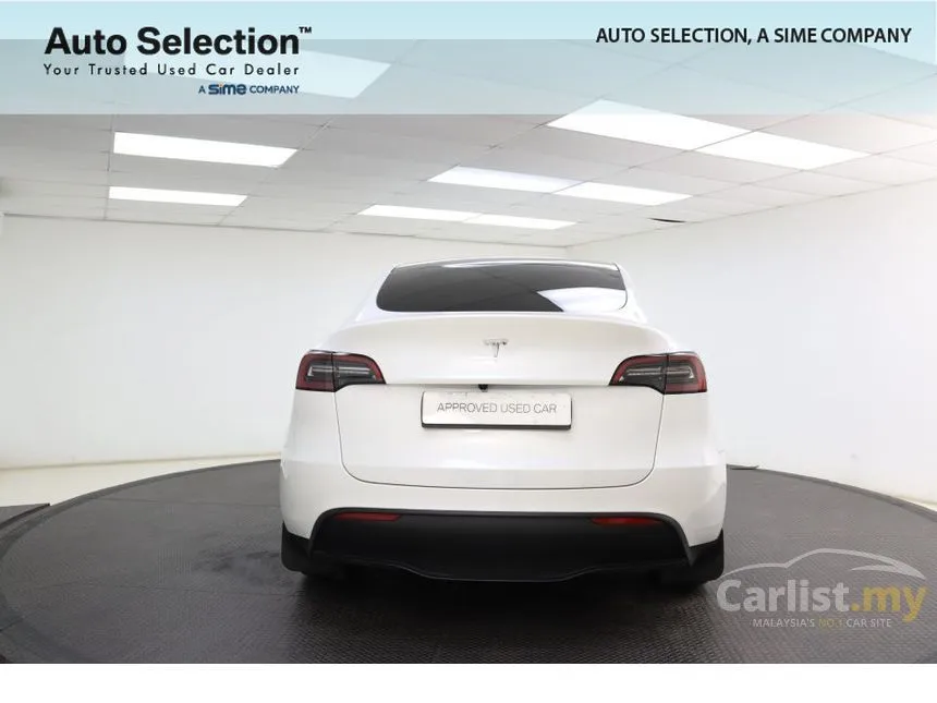 2025 TESLA Model Y Standard Range SUV