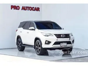 2017 Toyota FORTUNER 2.8 TRD Sportivo (Blacktop) SUV