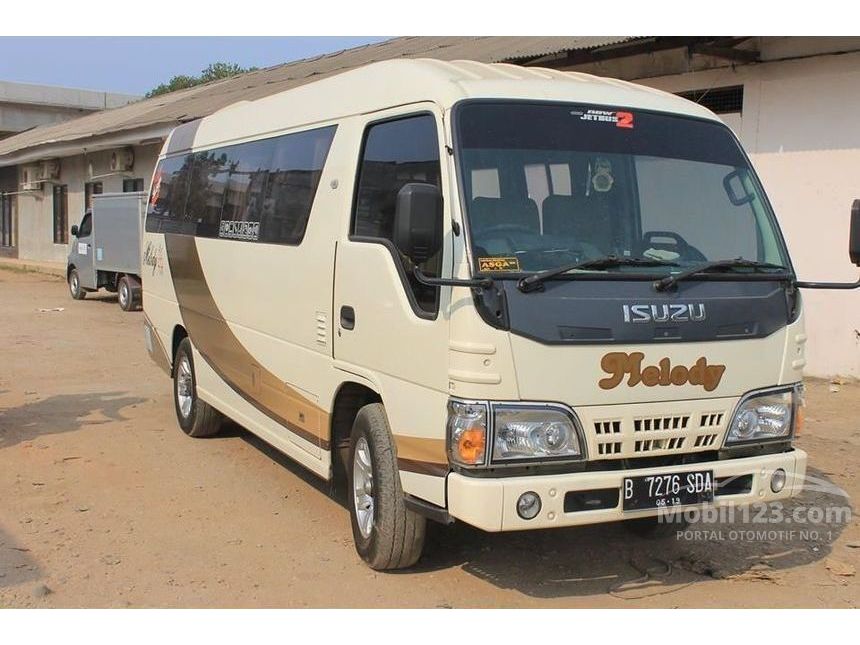 Jual Mobil  Isuzu  Elf  2014 2 8 di Jawa  Barat  Manual Minibus 