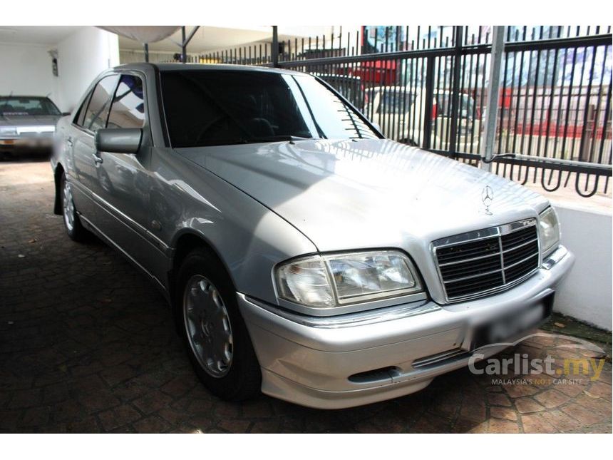 Mercedes-Benz C200 2000 Elegance 2.0 in Penang Automatic 