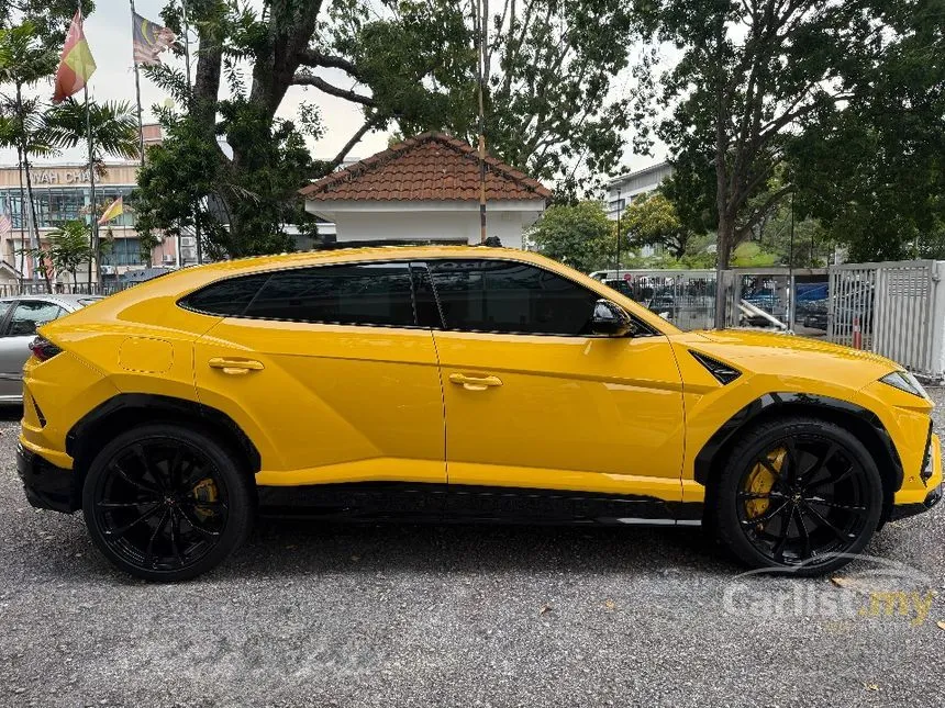 2022 Lamborghini Urus SUV