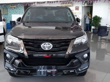 2020 Toyota Fortuner 2,4 TRD Dp 77jt