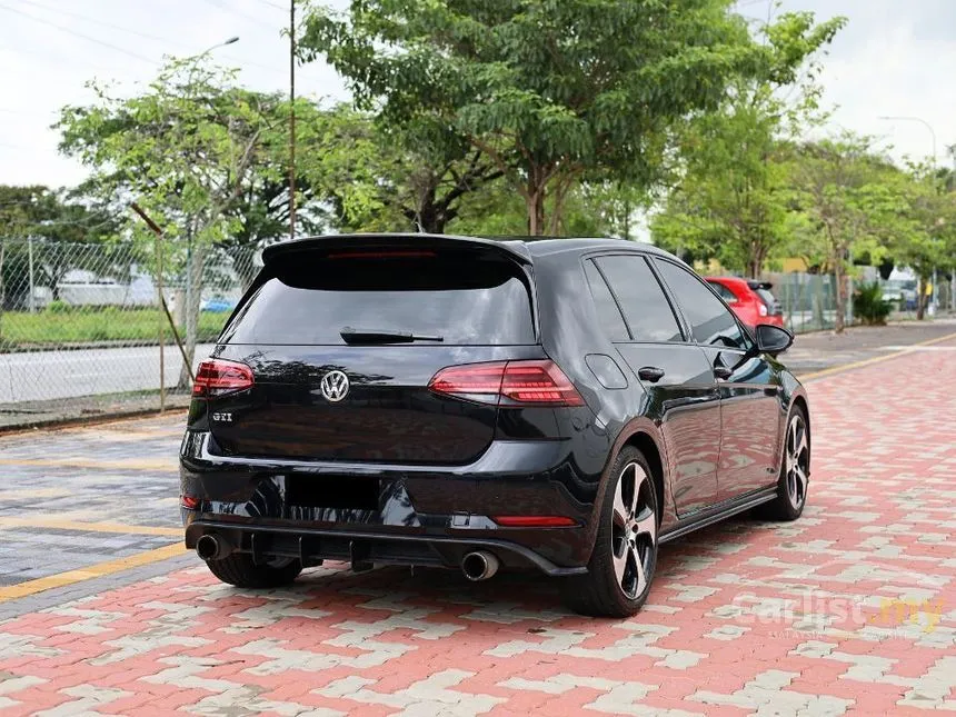2017 Volkswagen Golf GTI Hatchback
