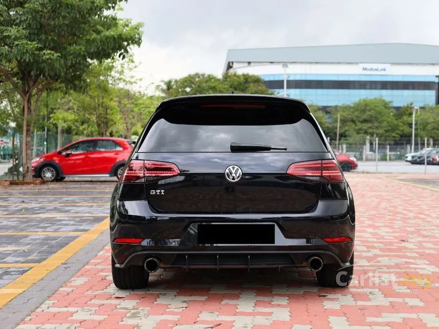 2017 Volkswagen Golf GTI Hatchback