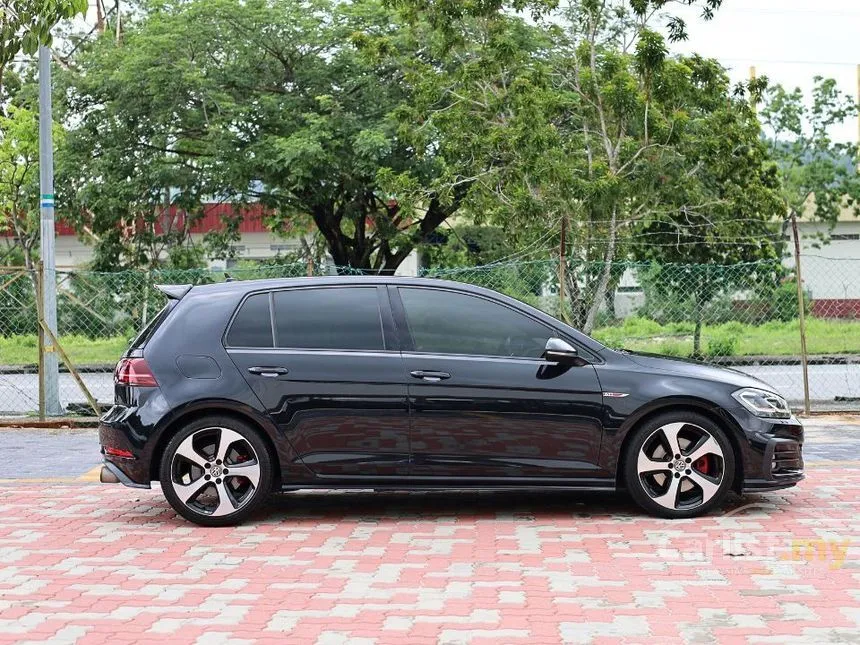 2017 Volkswagen Golf GTI Hatchback