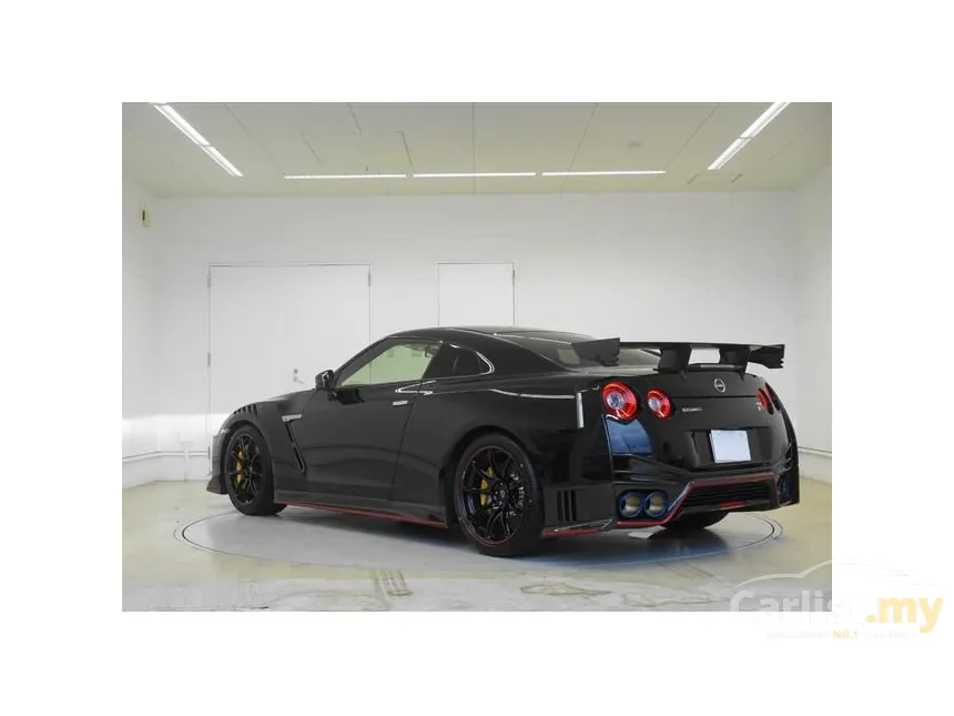 2022 Nissan GT-R Coupe